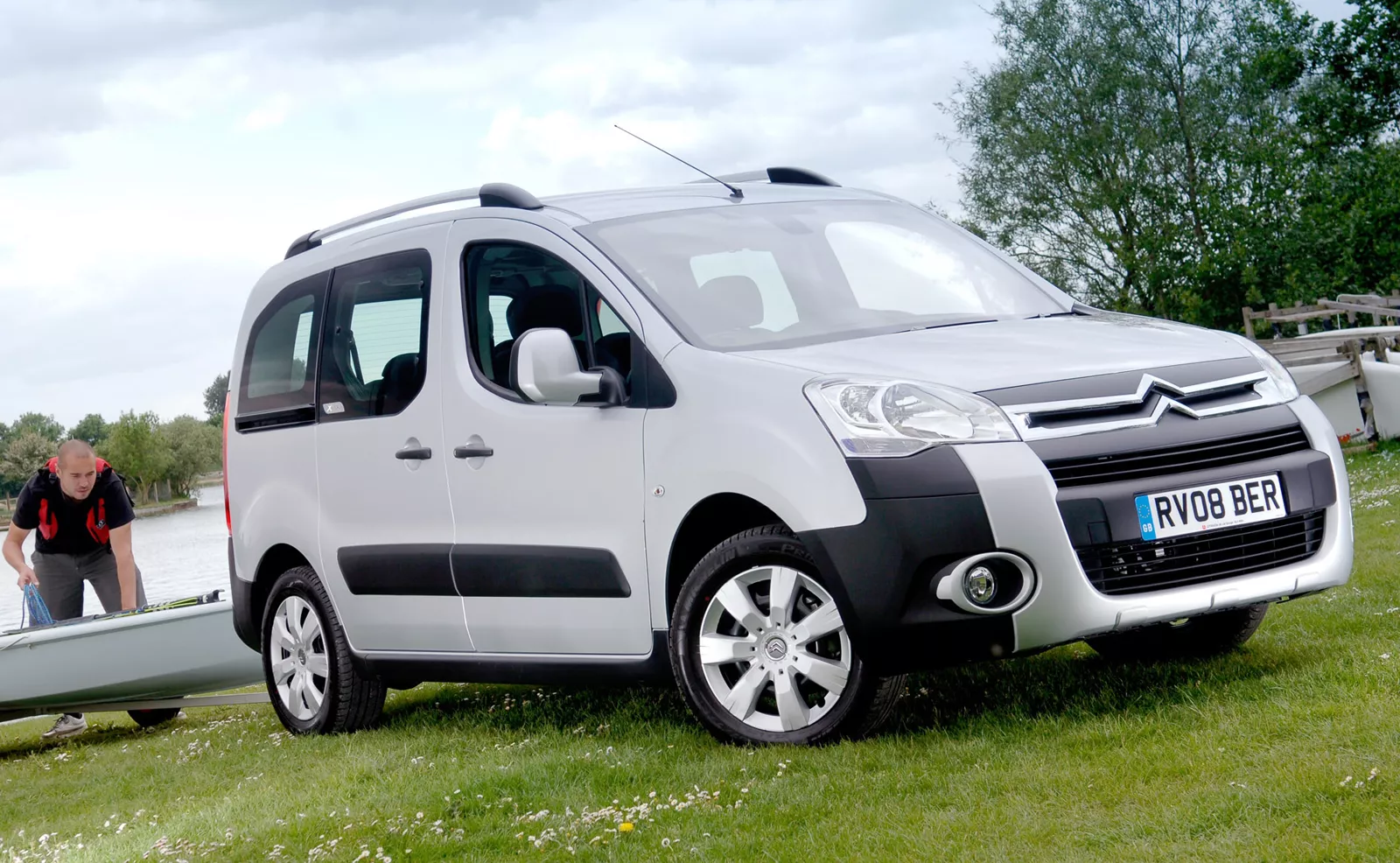 Автомобиль ситроен берлинго. Ситроен Берлинго 2008. Citroen Berlingo Multispace 2008. Ситроен Берлинго 2012. Citroen Berlingo Multispace 2012.