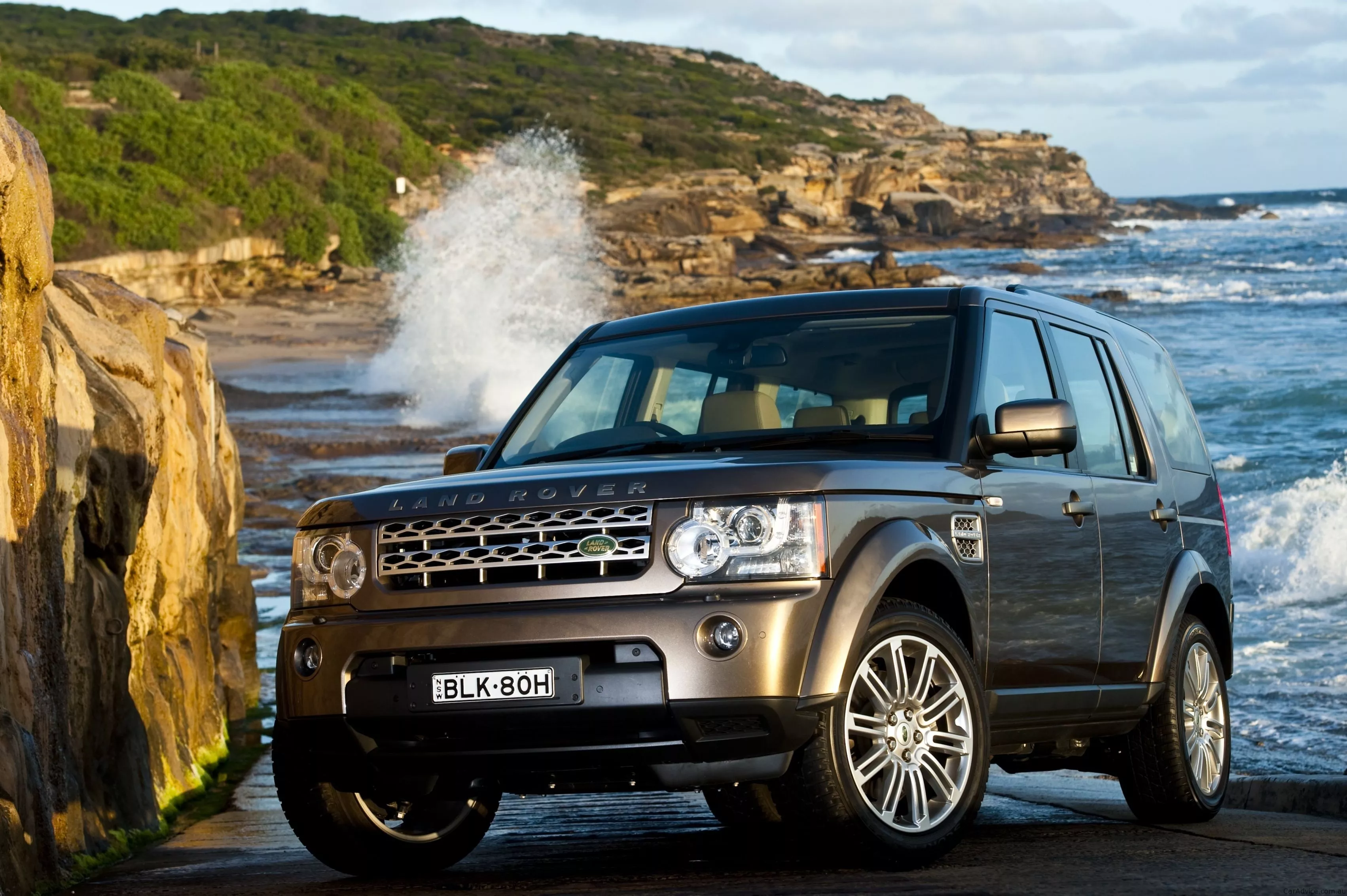 Range rover discovery 4. Ленд Ровер Дискавери 4. Ланджировер Дискавери 4. Лэнд ровыер Дискавери 4. Ленд Ровер Дискавери 4 2015.